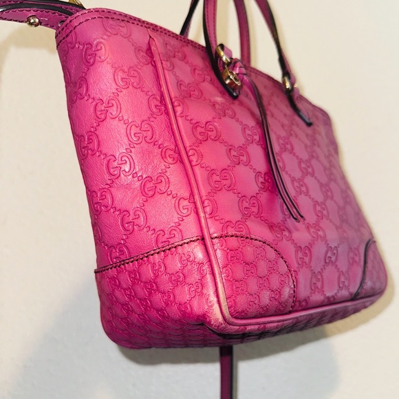 Gucci: Embossed Bree Guccissima GG Monogram Crossbody Bag - Picture 11 of 16